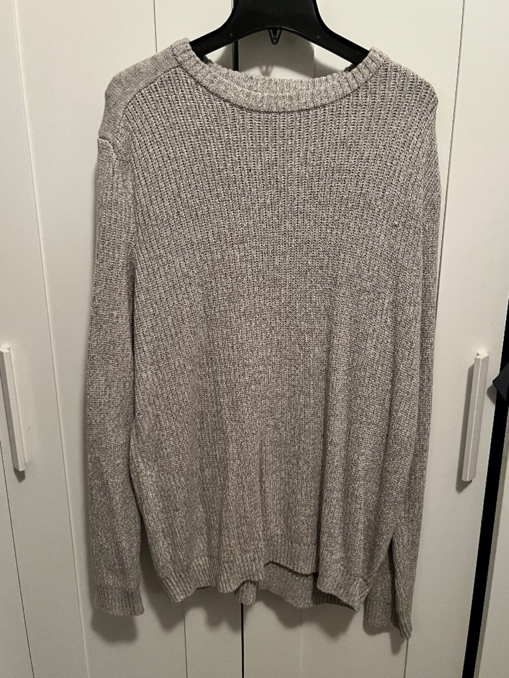 light gray sweater, xxl